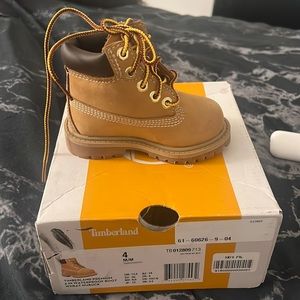 Kids boots